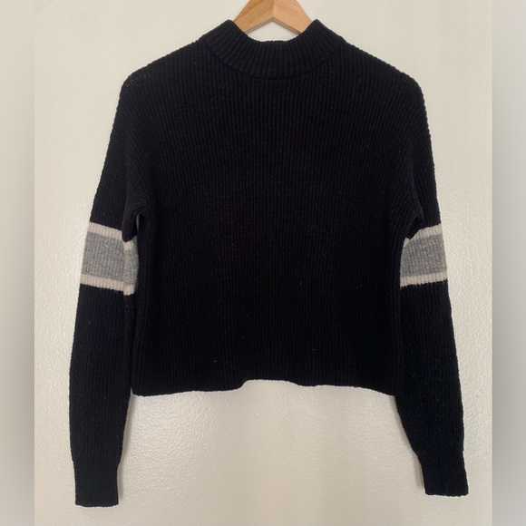 J and J mock neck sweater - black and white color blocking - size S - Picture 2 of 14